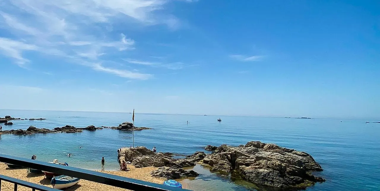 Apartamento Exclusivo En Primera Linea De Mar Calella De Palafrugell